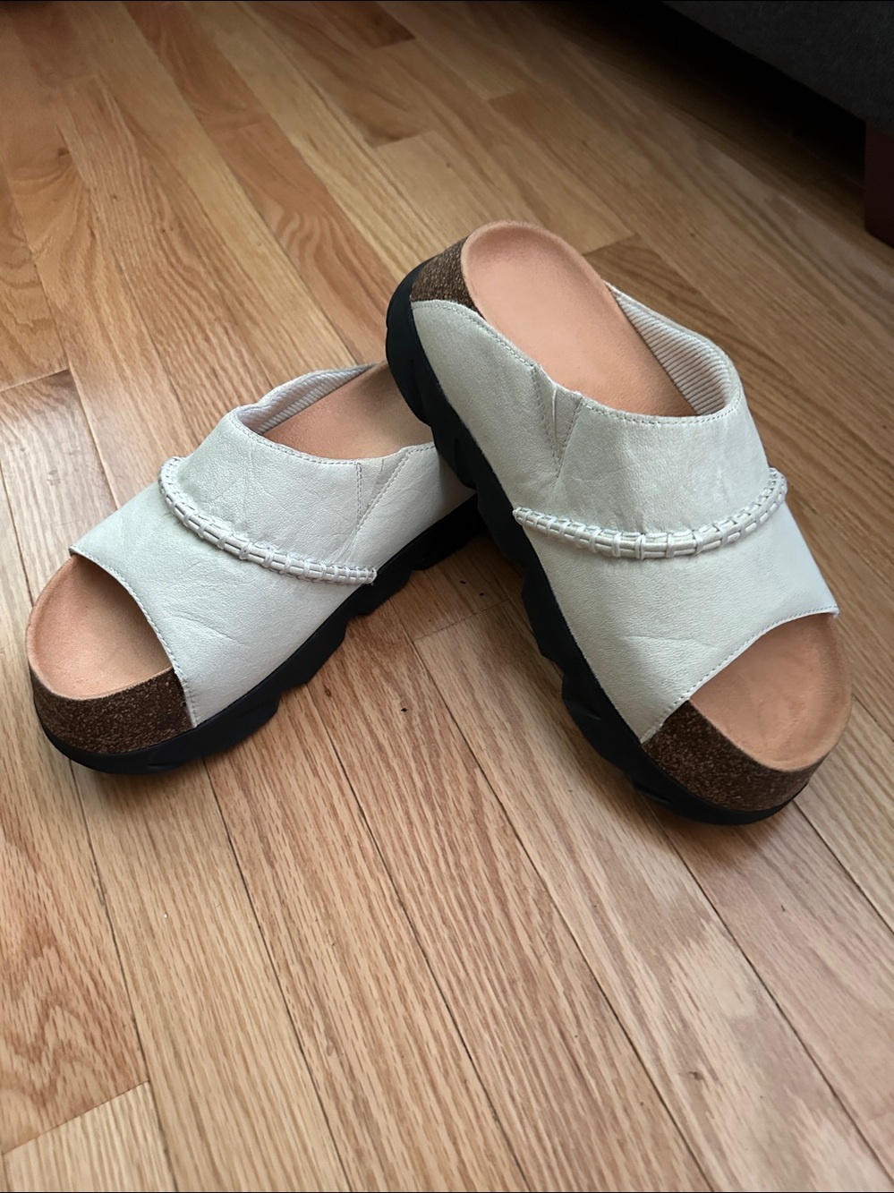 UGG White Sunskip faux leather platform Slip-On Slide Mules